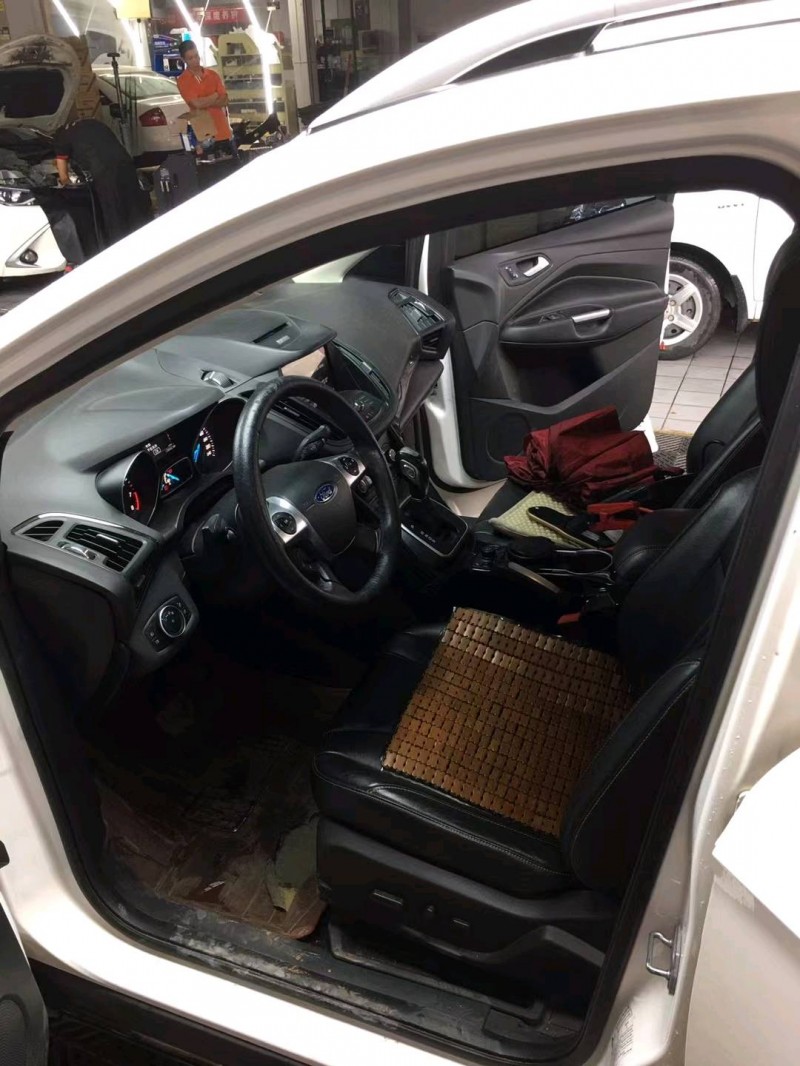 广州15年福特翼虎5