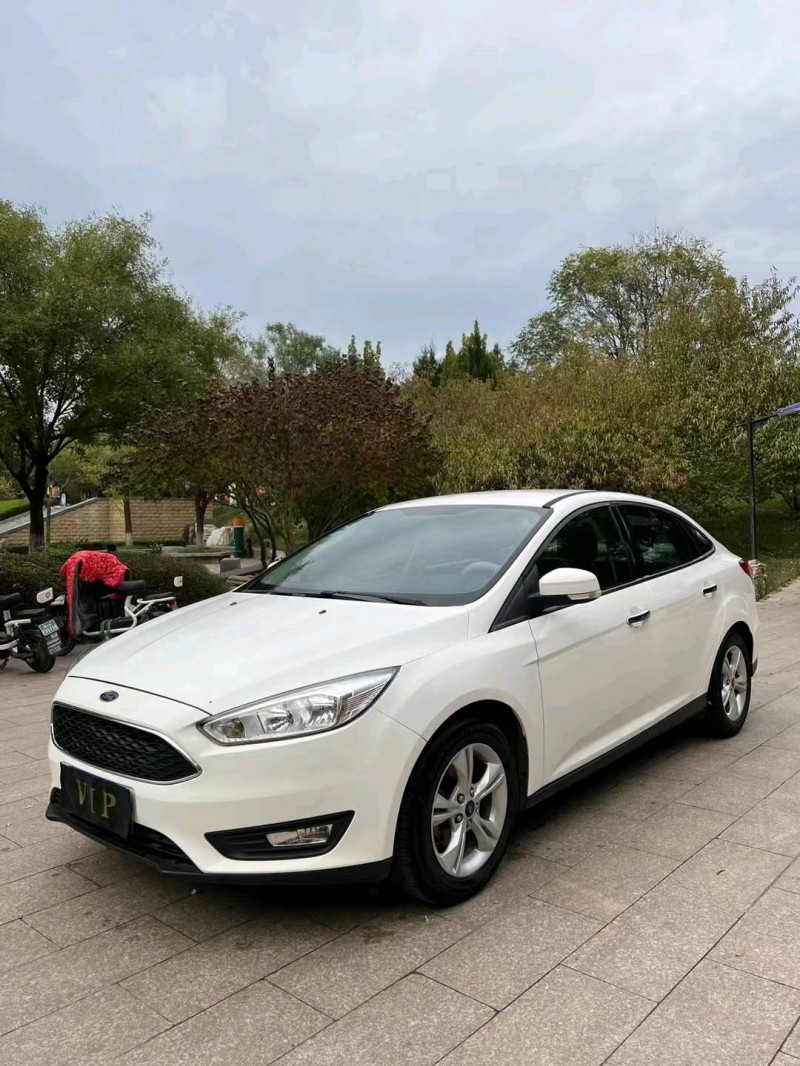 邢台16年福特福克斯2