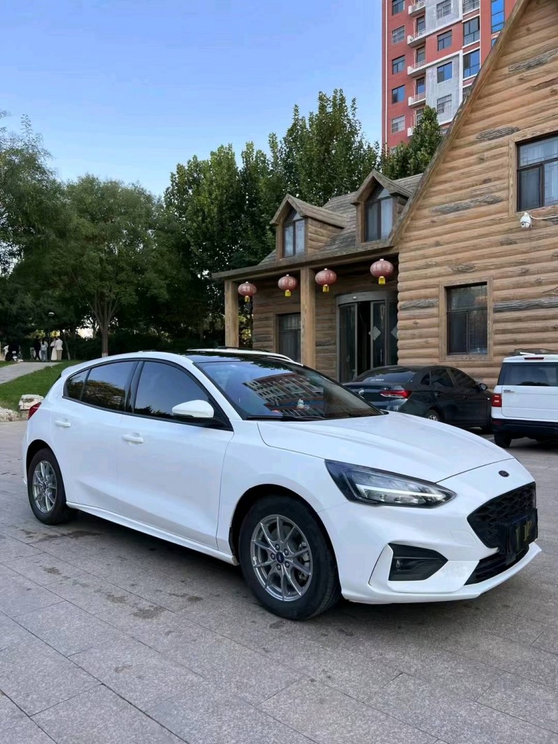 保定21年福特福克斯3