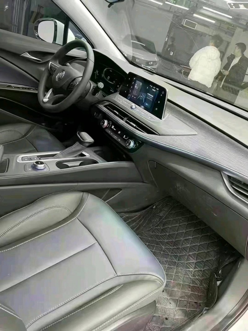 成都21年别克微蓝8