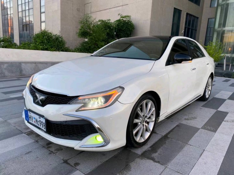 东莞12年丰田锐志2