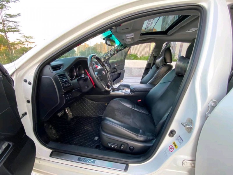 东莞12年丰田锐志6