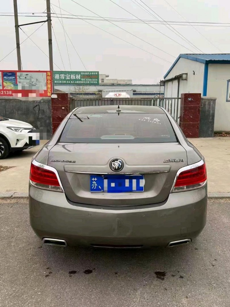 枣庄09年别克君越9