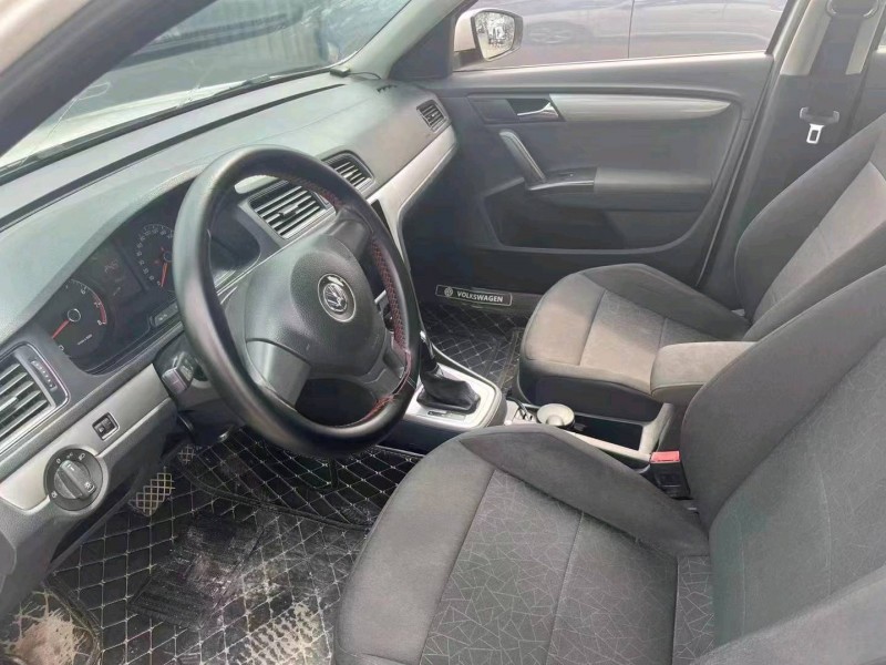 北京16年大众朗逸5