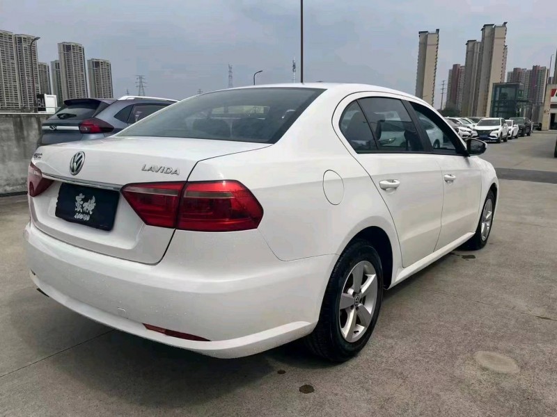 北京16年大众朗逸6