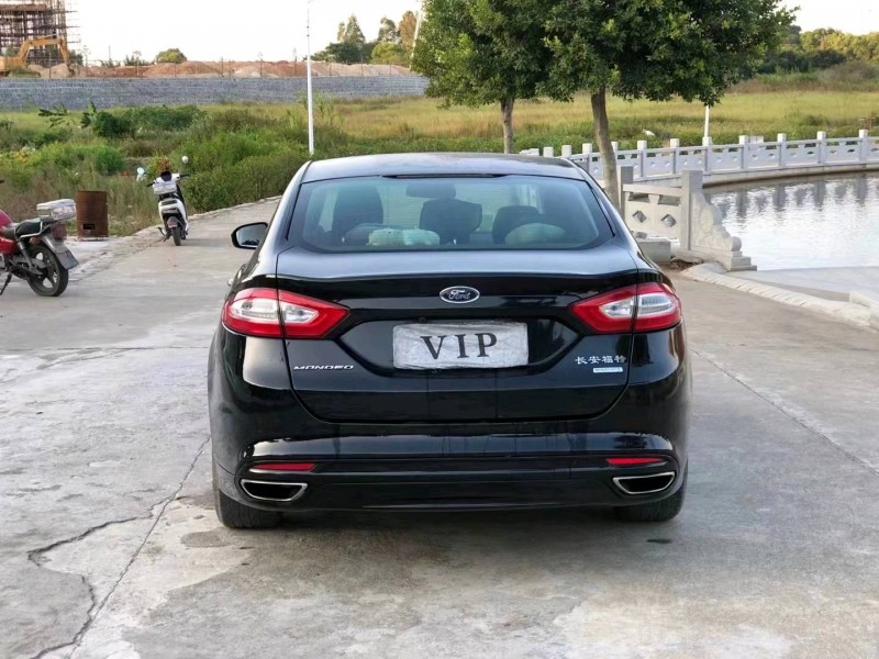 汕头14年福特蒙迪欧1