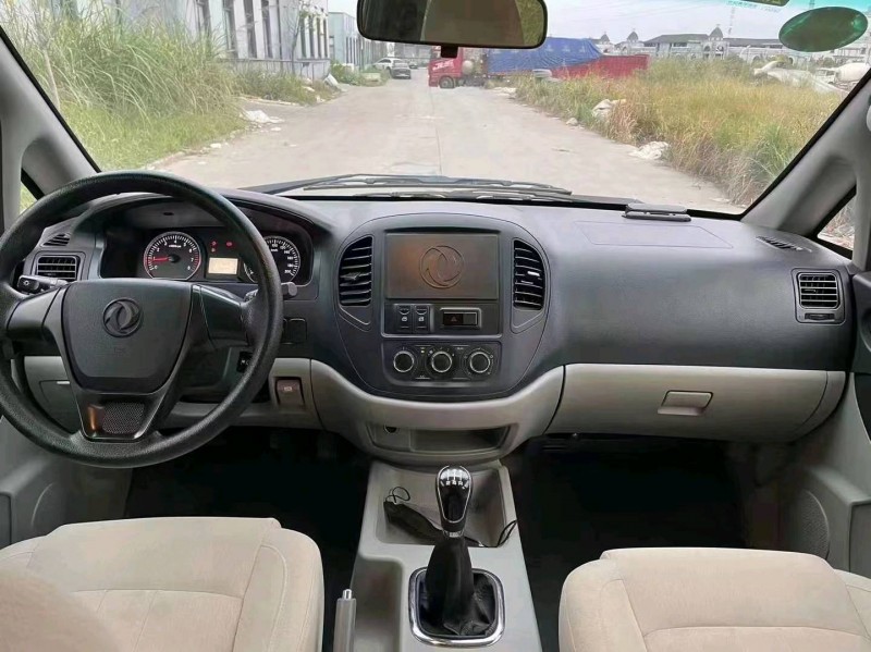 北京20年东风菱智8