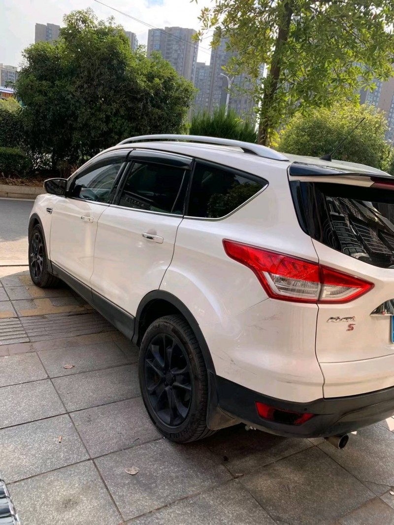 广州16年福特翼虎2