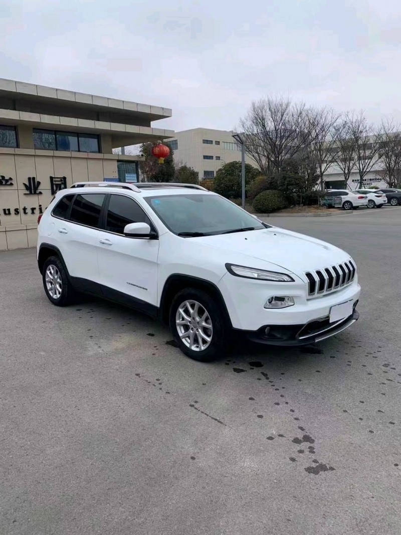 徐州18年Jeep自由光6