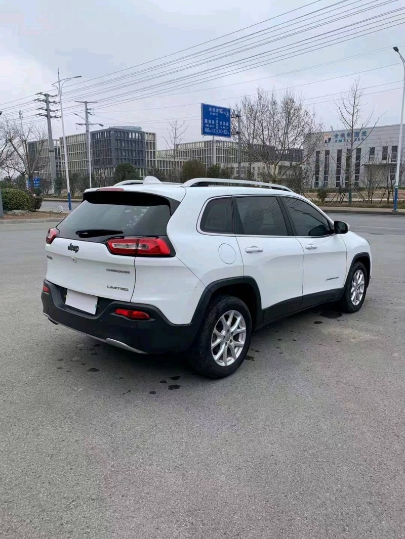 徐州18年Jeep自由光7