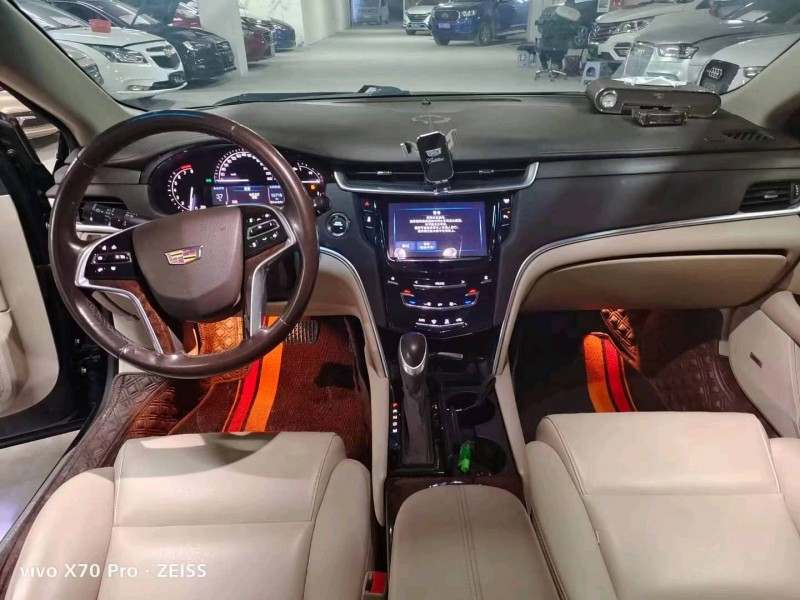 安顺17年凯迪拉克XTS3