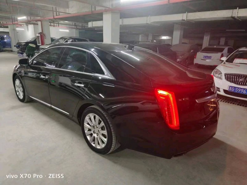 安顺17年凯迪拉克XTS4