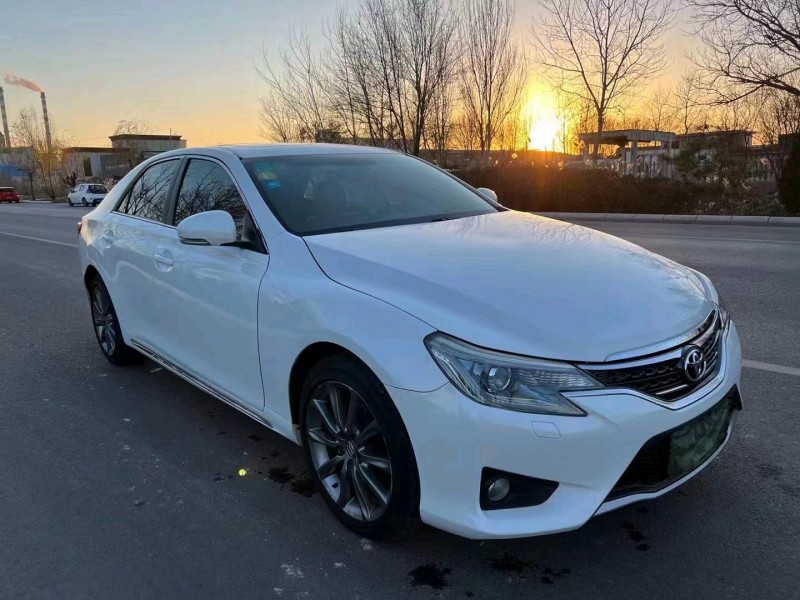 枣庄13年丰田锐志8