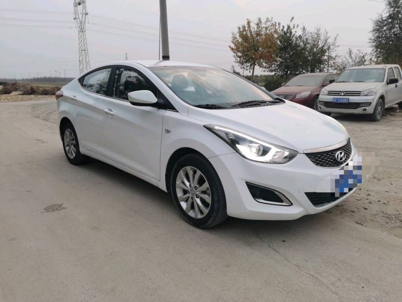 保定17年现代朗动3