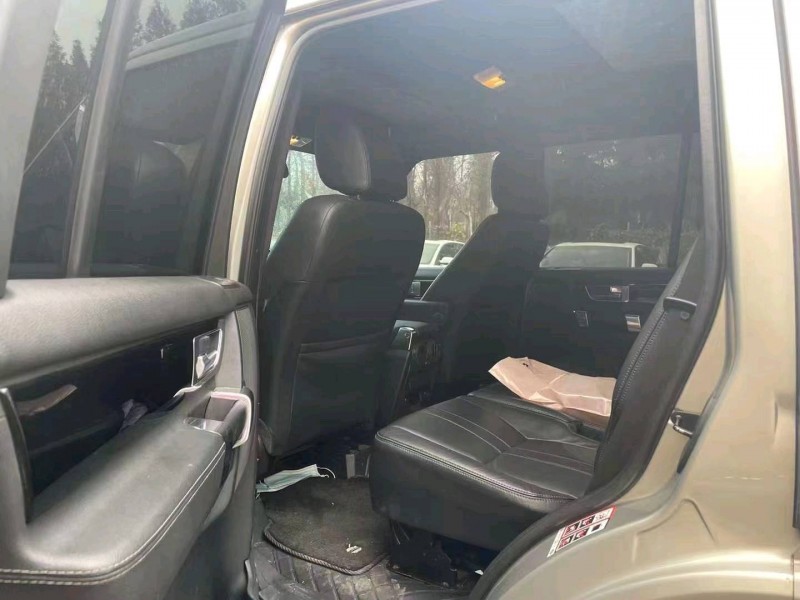 枣庄10年路虎发现5