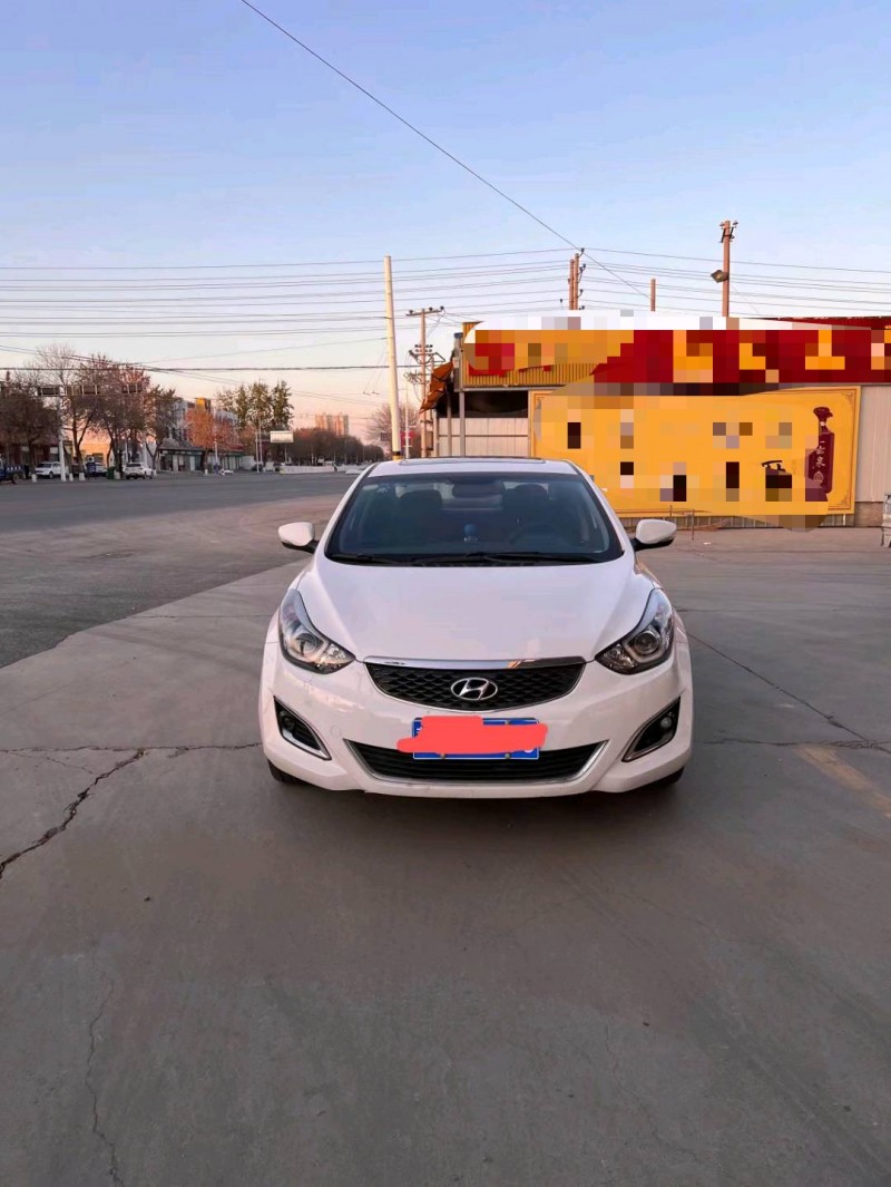 保定17年现代朗动1