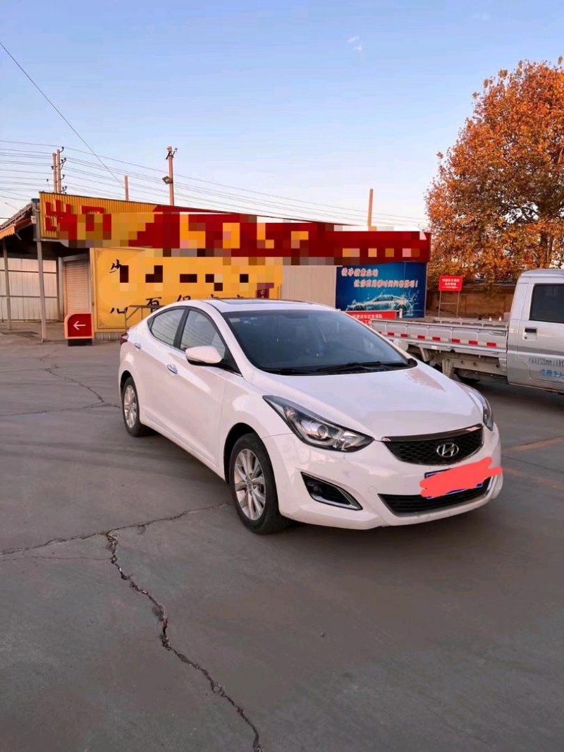 保定17年现代朗动3