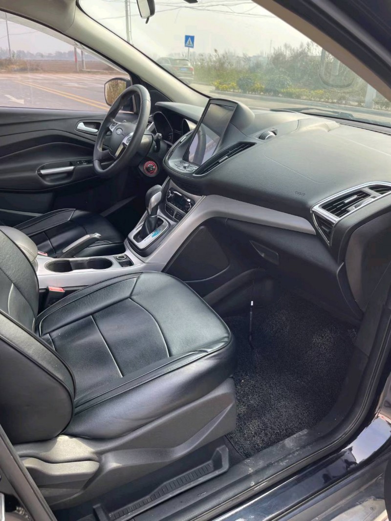 徐州15年福特翼虎5