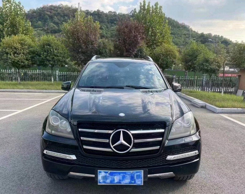 宜昌13年奔馳GL9