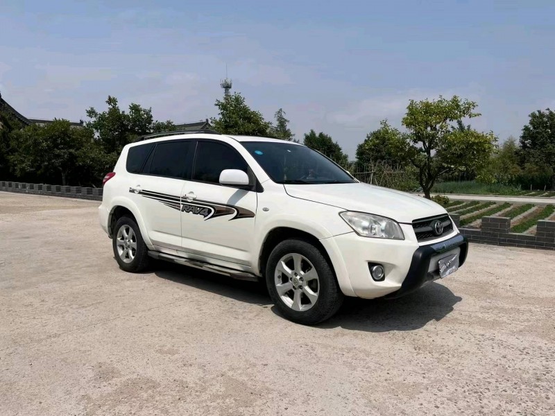 青岛10年丰田RAV4荣放2