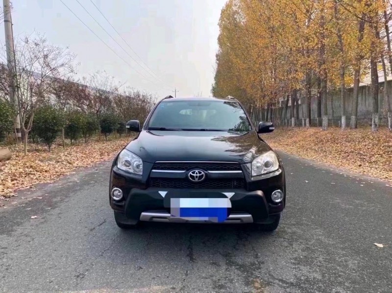 青岛12年丰田RAV41