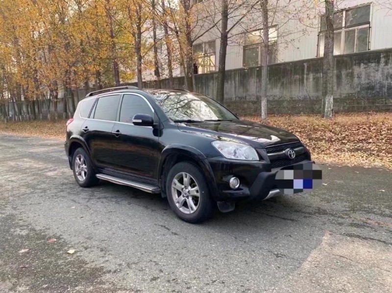 青岛12年丰田RAV43