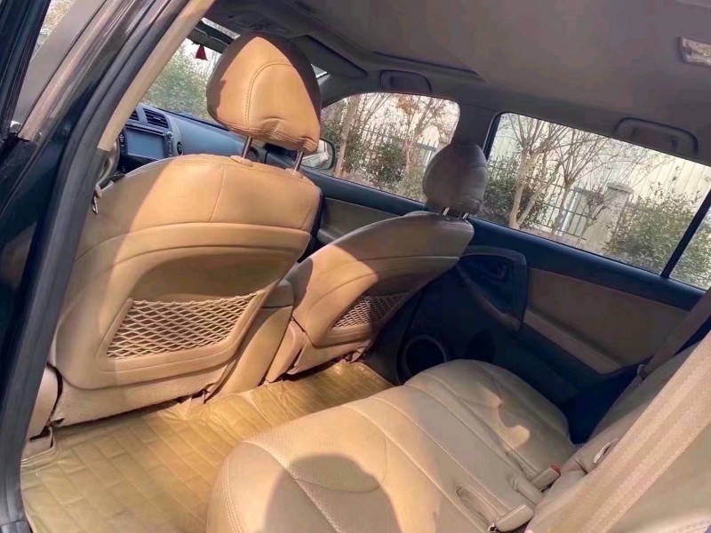 青岛12年丰田RAV45