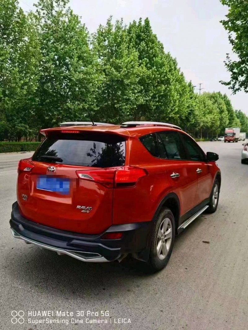 临沂14年丰田RAV48