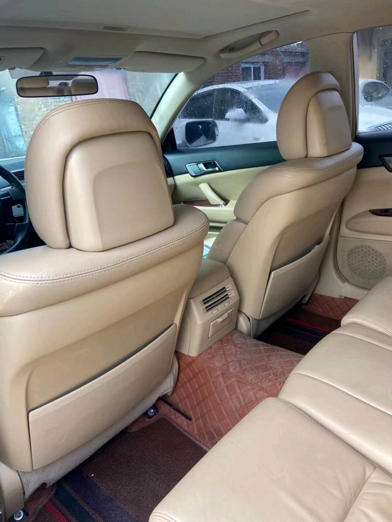 保定10年丰田锐志5