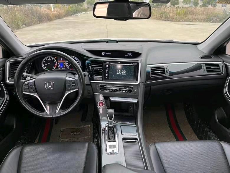 盐城17年本田思铂睿4