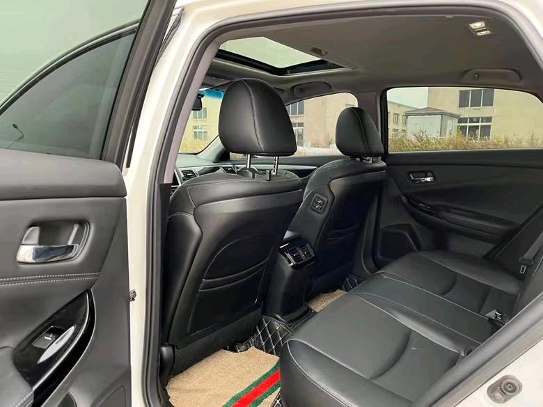 盐城17年本田思铂睿5