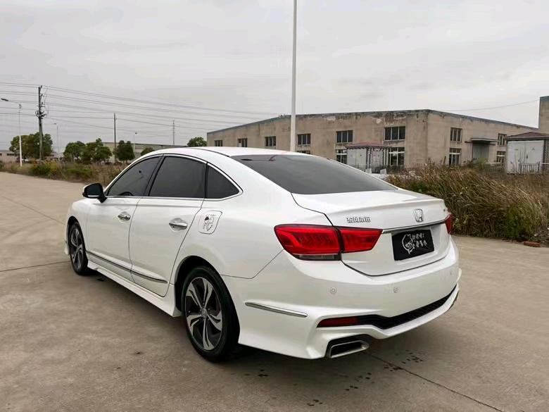 盐城17年本田思铂睿9