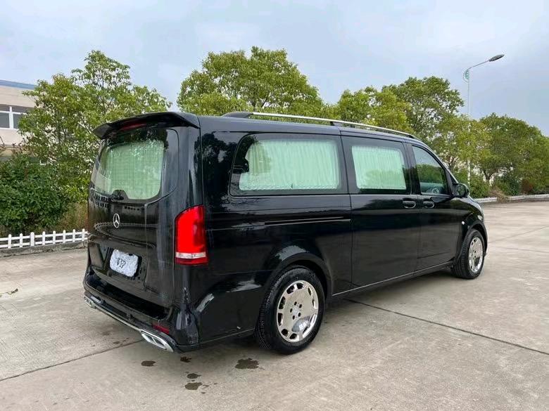 盐城21年奔驰威霆8