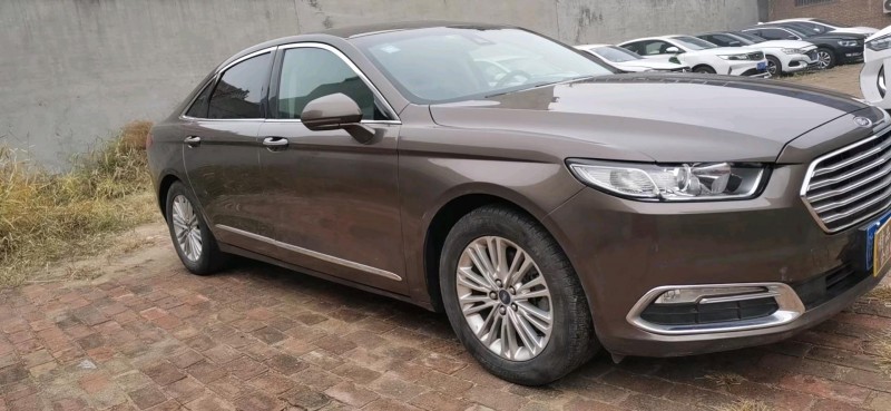 邢台16年福特金牛座2