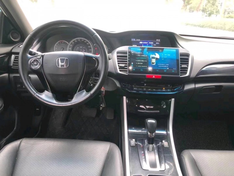 珠海18年本田雅阁6