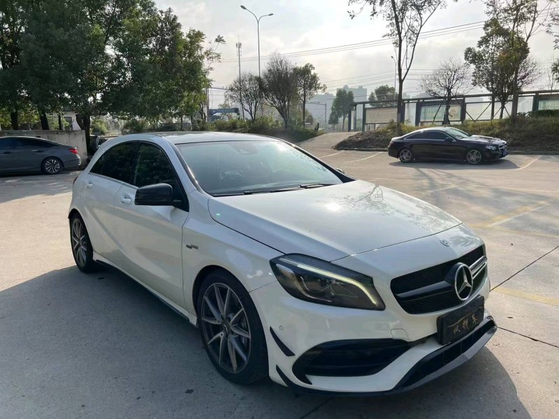 宜春19年奔驰AMG4