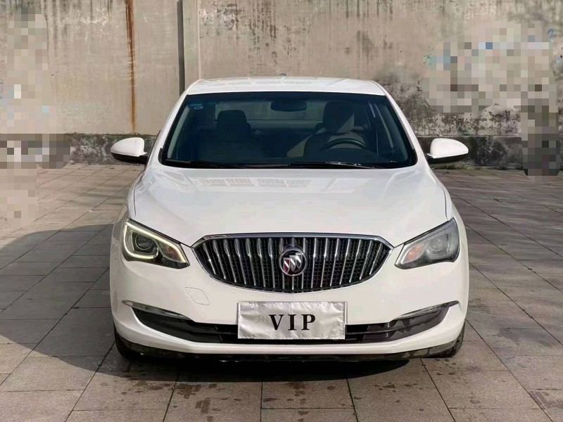 青岛17年别克英朗9