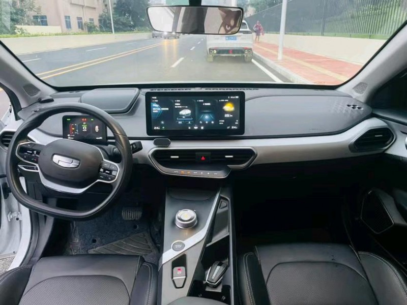 东莞22年吉利几何4