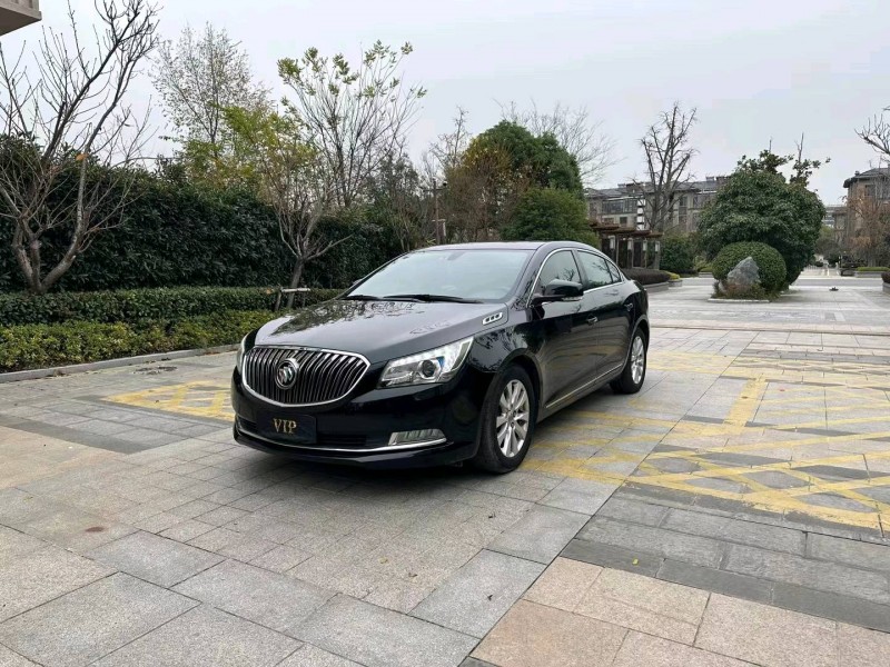 徐州14年别克君越8