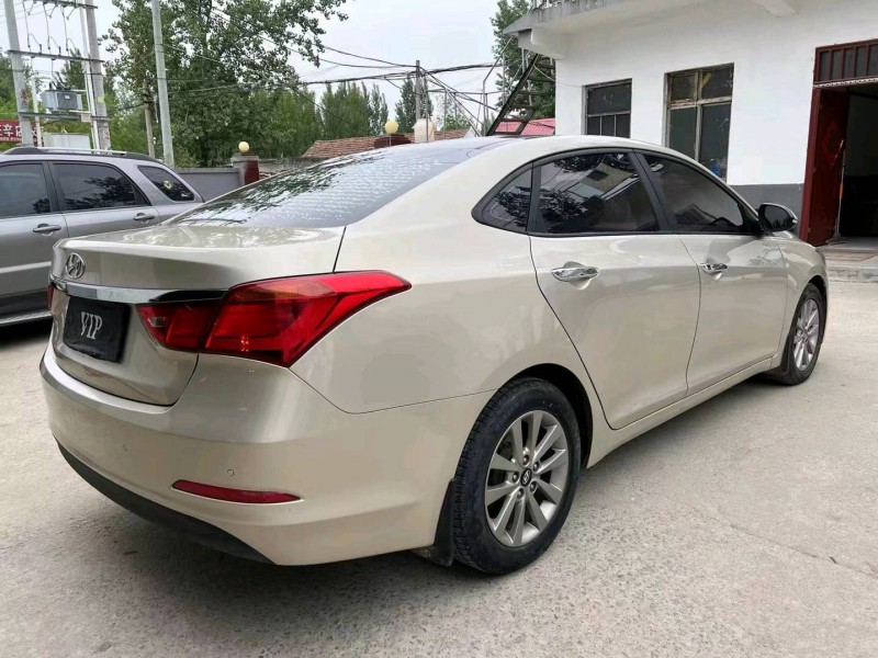 济宁15年现代名图7