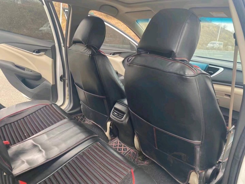 枣庄17年别克英朗GT4