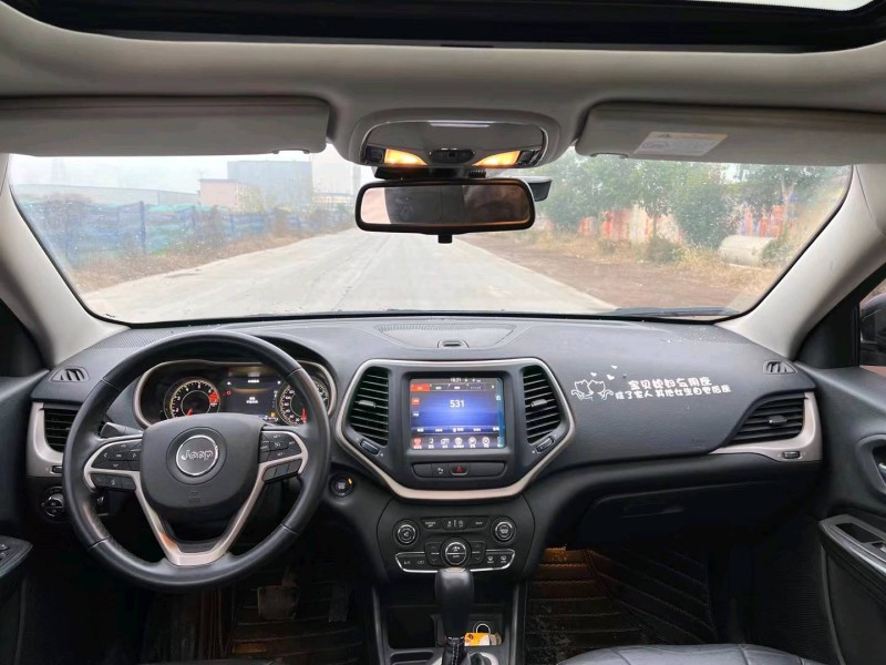 北京18年Jeep自由光7