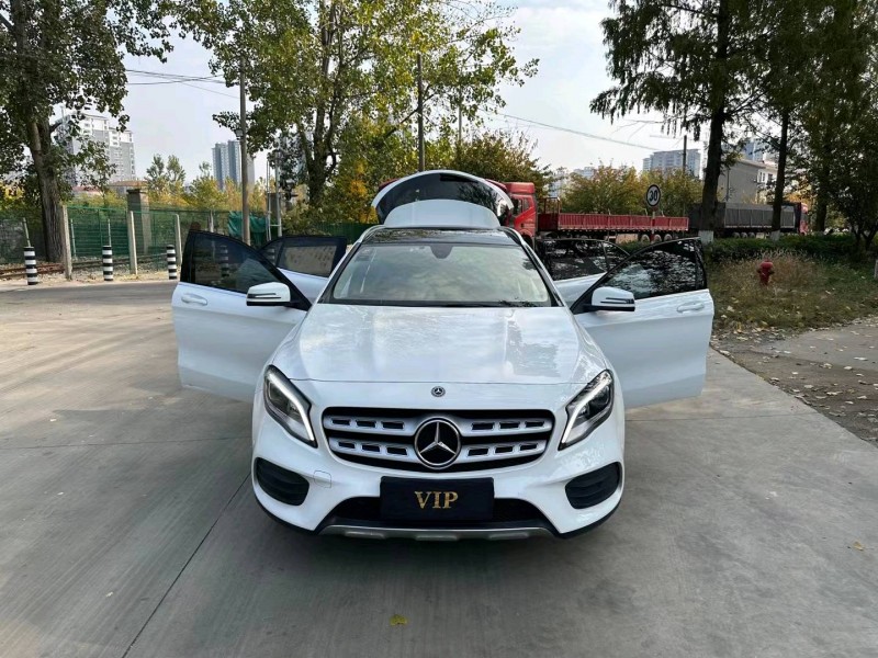 徐州19年奔驰GLA9