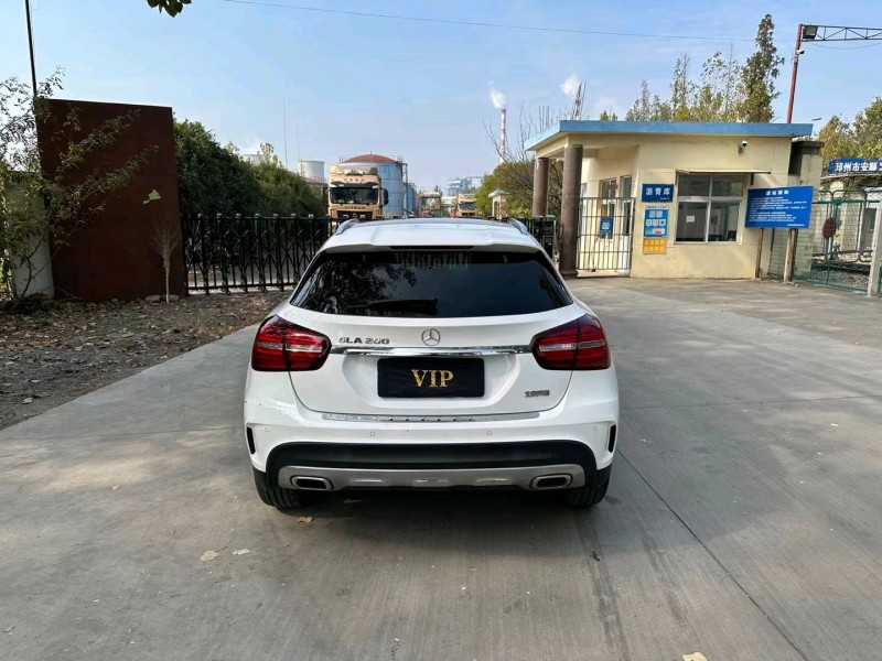 徐州19年奔驰GLA1