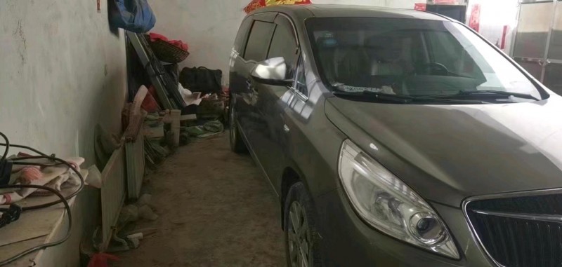 枣庄17年别克GL82