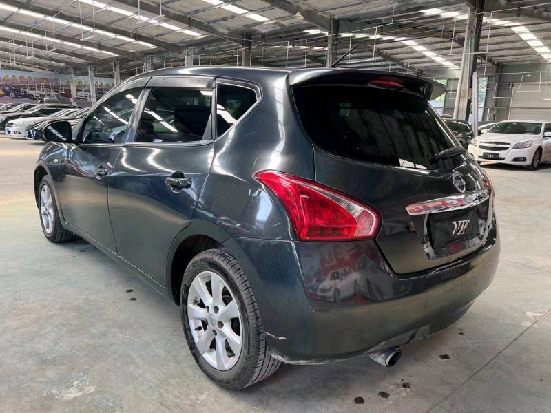 济宁14年日产骐达8