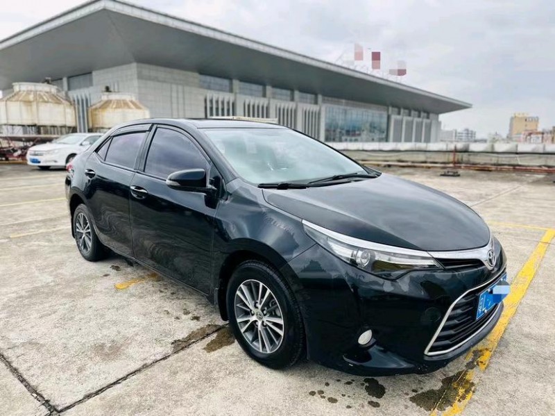 东莞17年丰田雷凌3