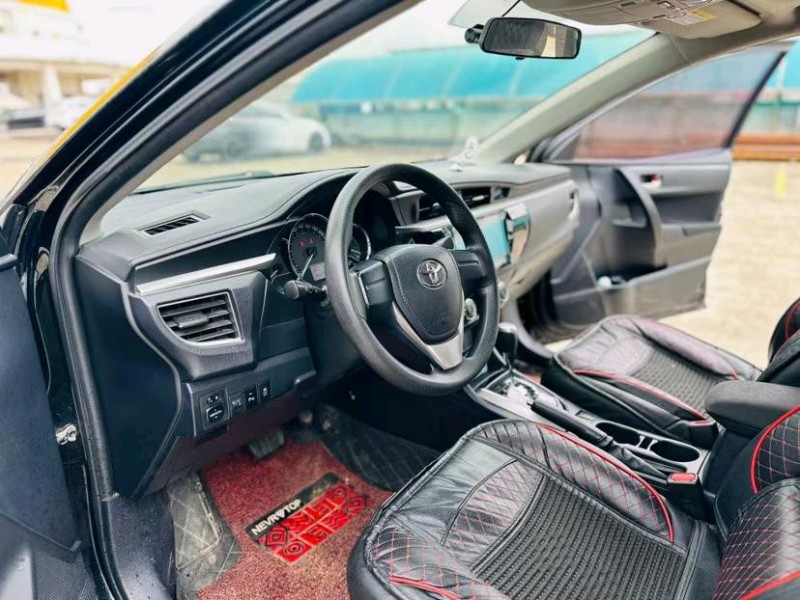 东莞17年丰田雷凌5