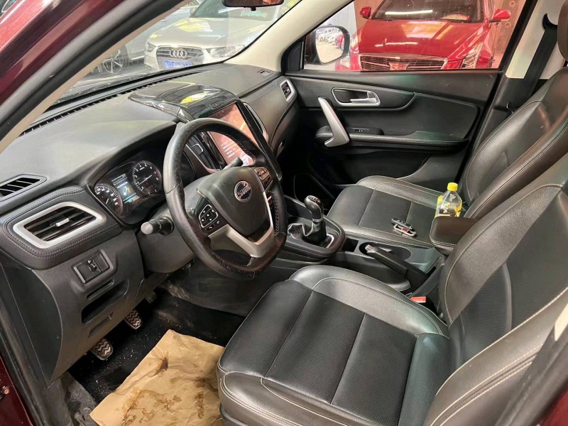 济宁17年SWM斯威汽车X74