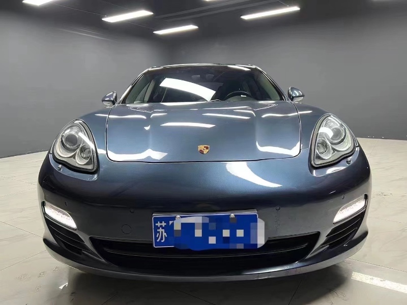 成都13年保时捷帕拉梅拉1